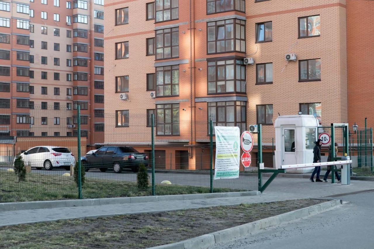 Просторная Однокомнатная Жк Счастливый Apartman Dnyipropetrovszk Kültér fotó